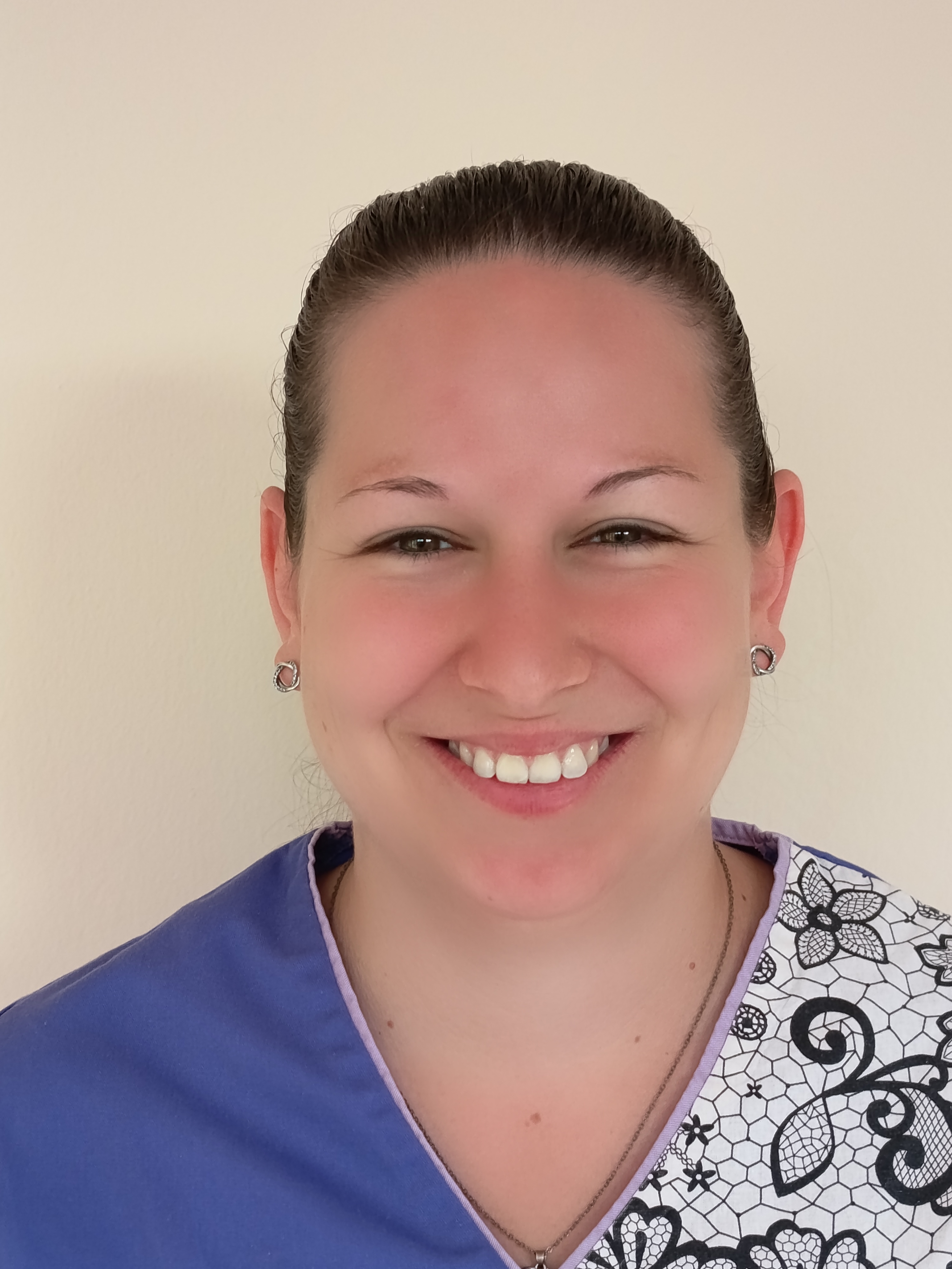 Dr. Szabó Franciska